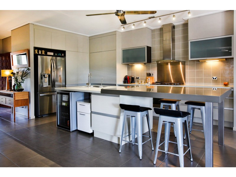 19 Apple Gum Avenue, Mount Low QLD 4818