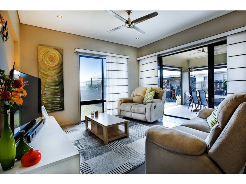 19 Apple Gum Avenue, Mount Low QLD 4818