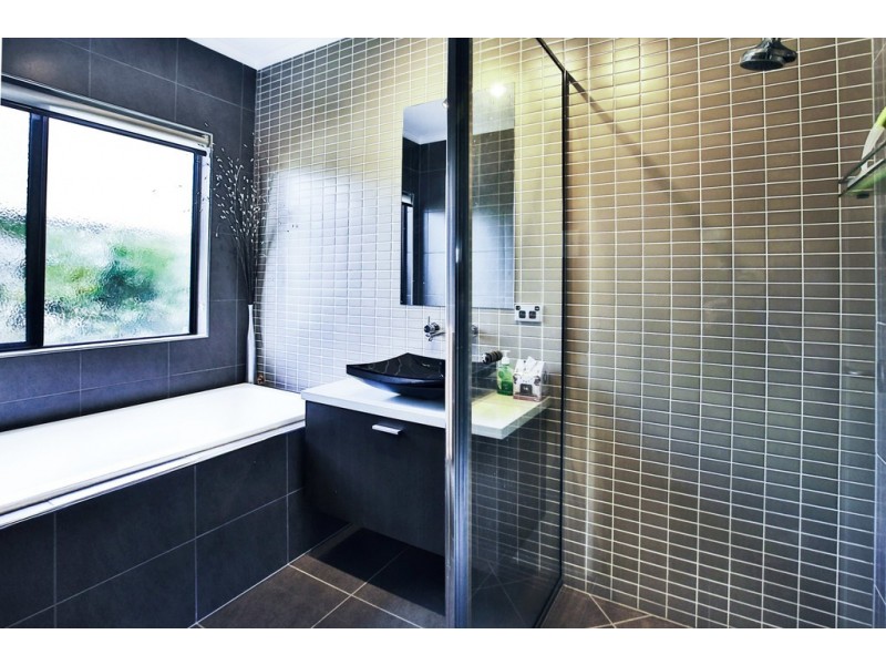 19 Apple Gum Avenue, Mount Low QLD 4818