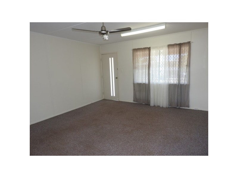 12 Crocker Street, Heatley QLD 4814