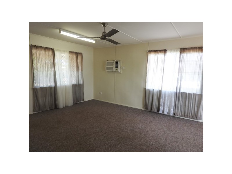 12 Crocker Street, Heatley QLD 4814