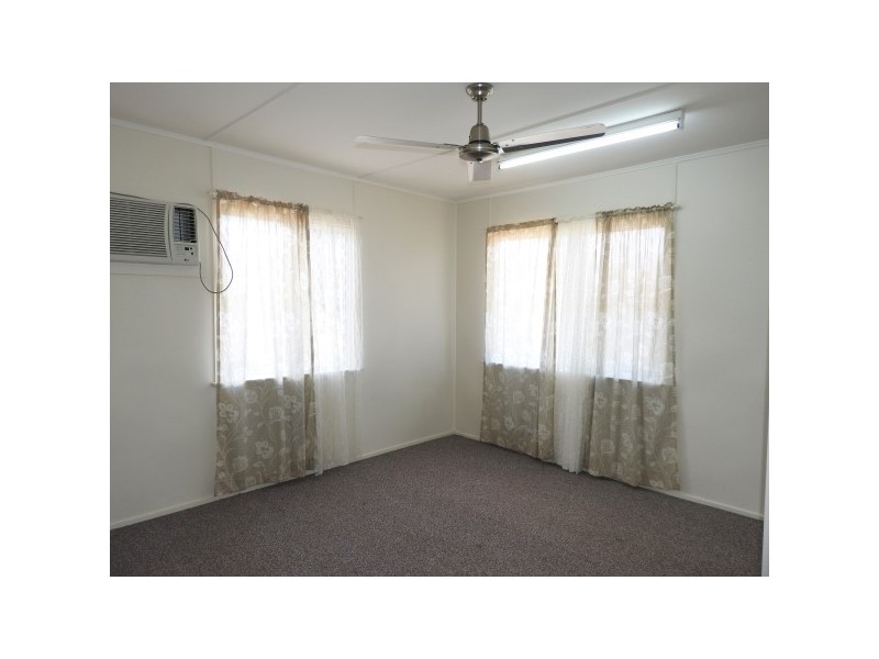 12 Crocker Street, Heatley QLD 4814