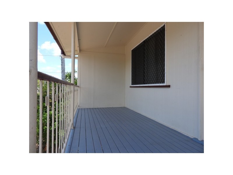 12 Crocker Street, Heatley QLD 4814