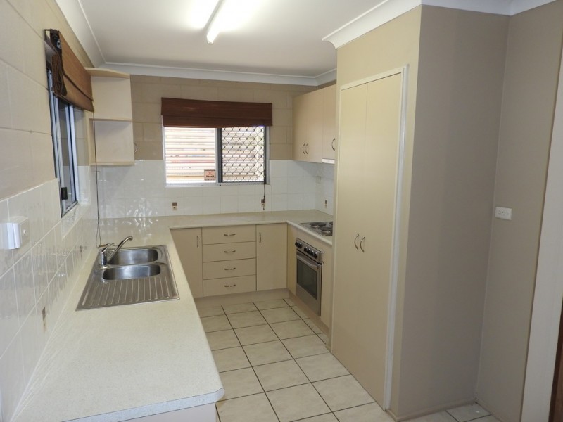 548 Ross River Road, Cranbrook QLD 4814