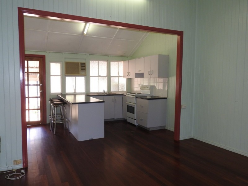 1/18 Clayton Street, Hermit Park QLD 4812