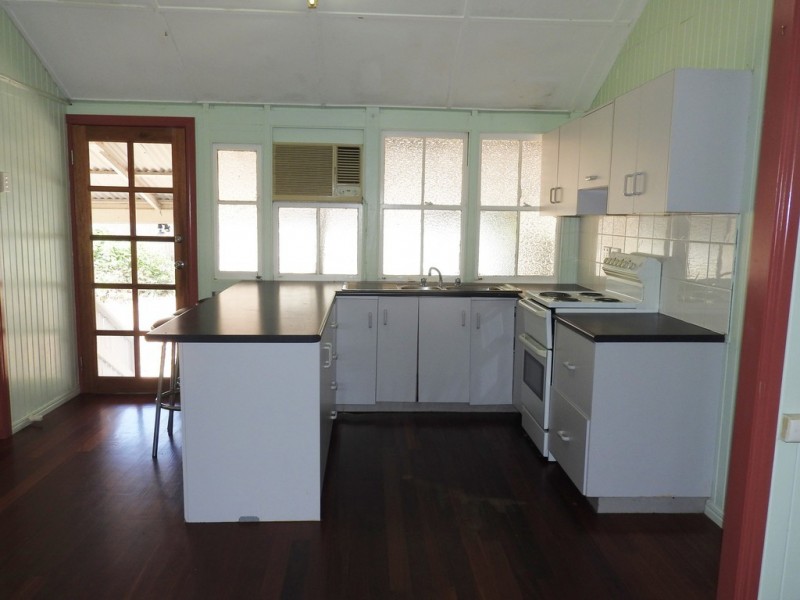 1/18 Clayton Street, Hermit Park QLD 4812