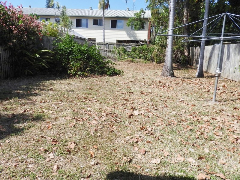 1/18 Clayton Street, Hermit Park QLD 4812