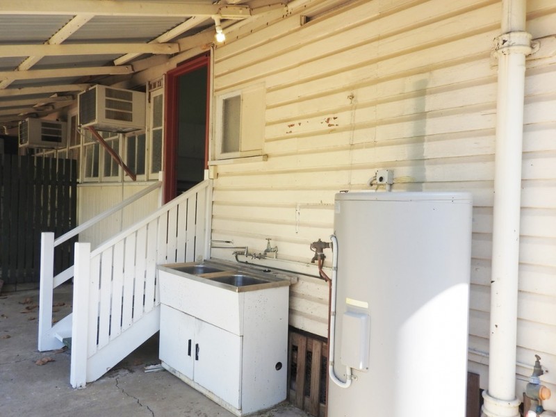 1/18 Clayton Street, Hermit Park QLD 4812