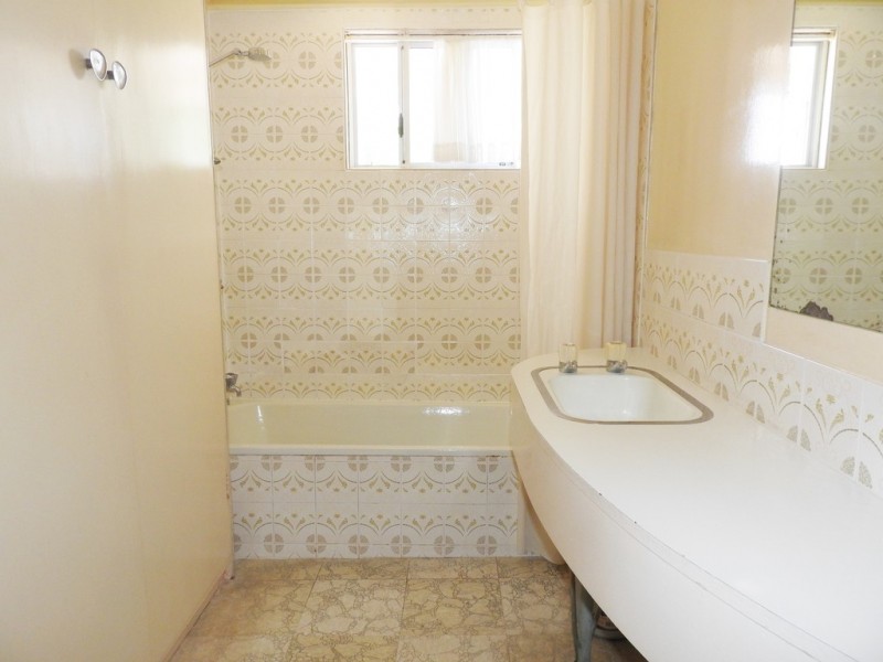 41 Howlett Street, Currajong QLD 4812