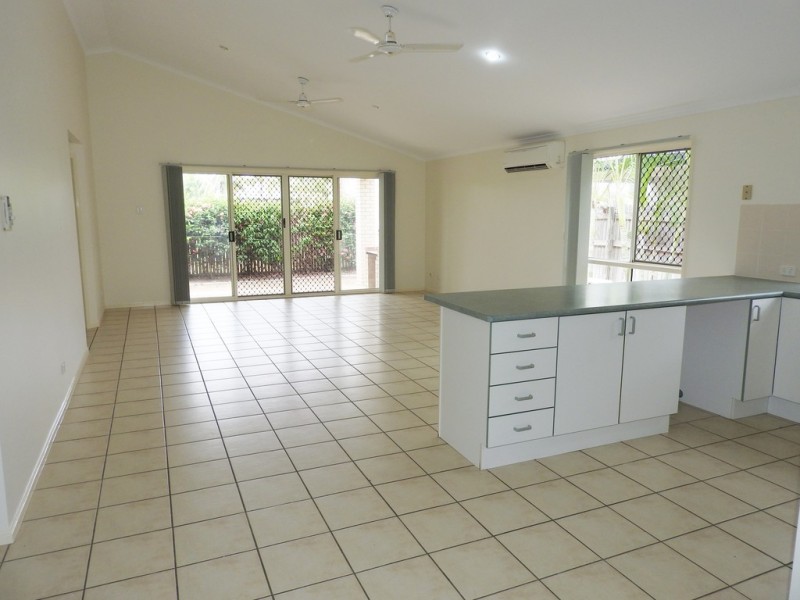 7 Fortunia Lane, Kirwan QLD 4817