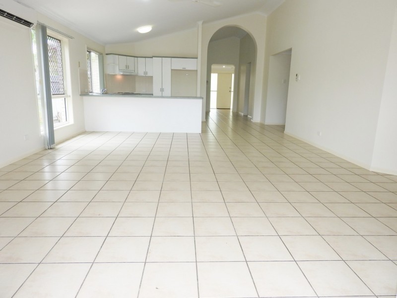 7 Fortunia Lane, Kirwan QLD 4817