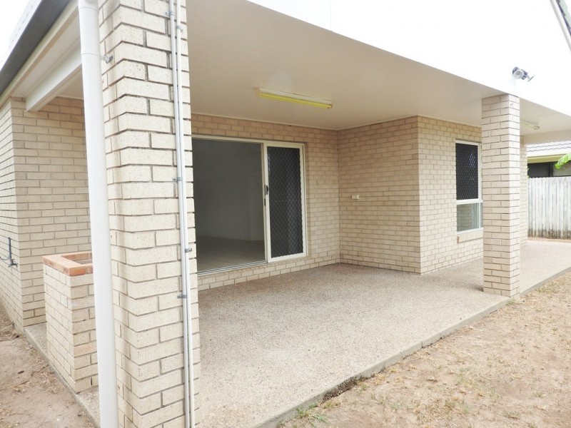 7 Fortunia Lane, Kirwan QLD 4817