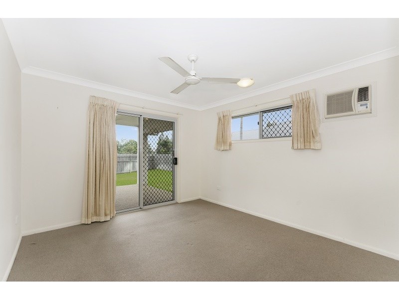 1/70 Thorn Street, Mount Louisa QLD 4814