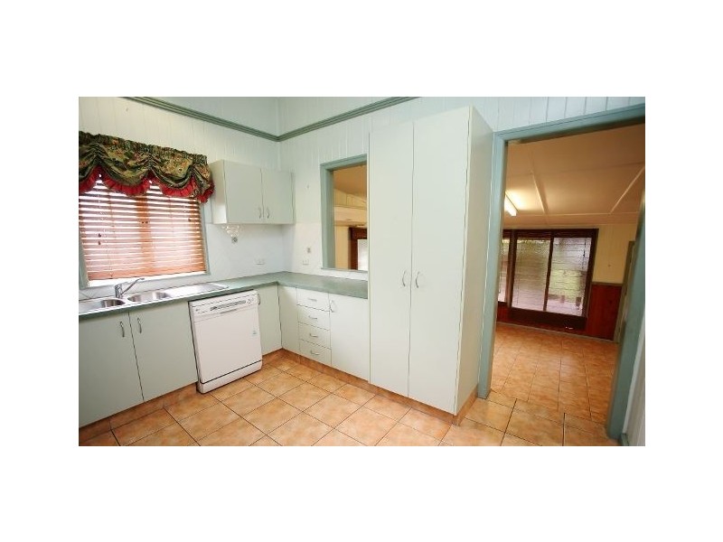 77 Gorden Street, Garbutt QLD 4814