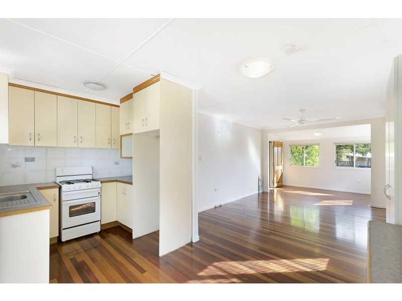 4 Brett Street, Cranbrook QLD 4814