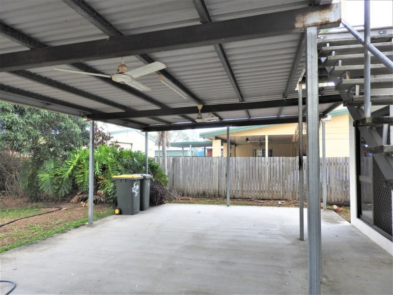 9 Peter Street, Kelso QLD 4815