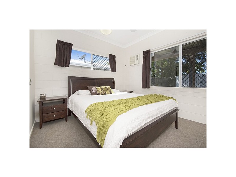 14 Amber Avenue, Rasmussen QLD 4815