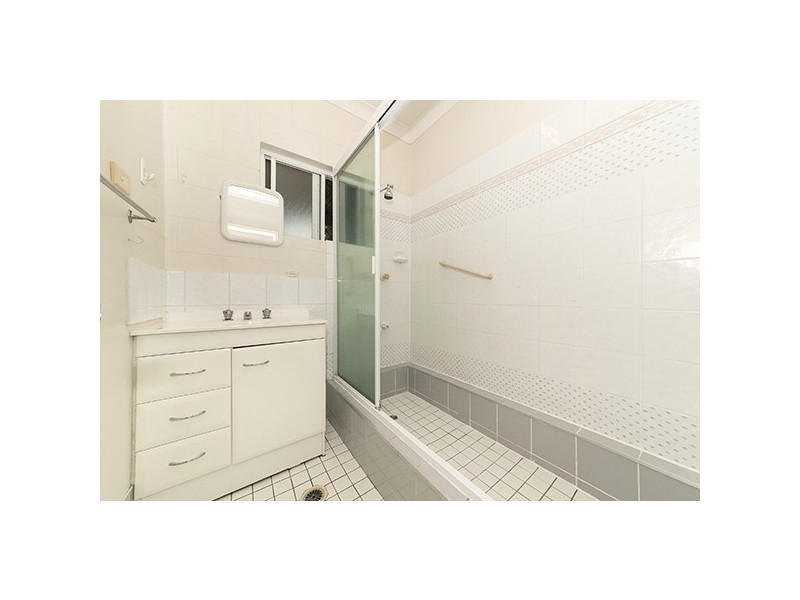 14 Amber Avenue, Rasmussen QLD 4815