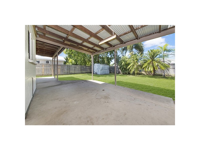 14 Amber Avenue, Rasmussen QLD 4815