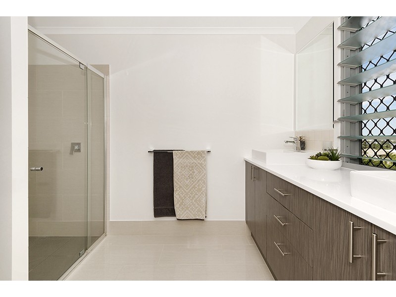 53 St Albans Road, Mount Louisa QLD 4814