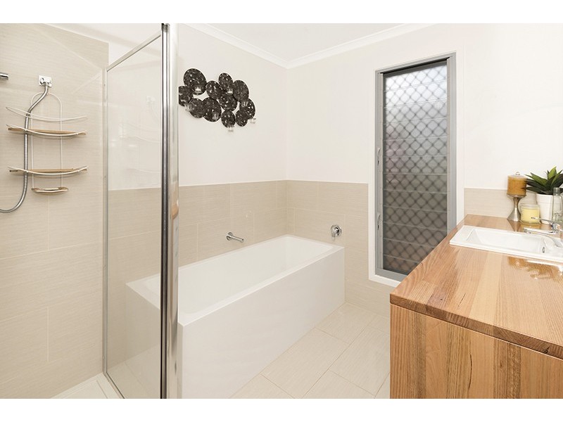 53 St Albans Road, Mount Louisa QLD 4814