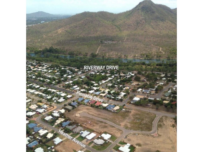 249 Pinnacle Drive, Rasmussen QLD 4815
