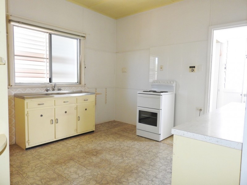 41 Howlett Street, Currajong QLD 4812