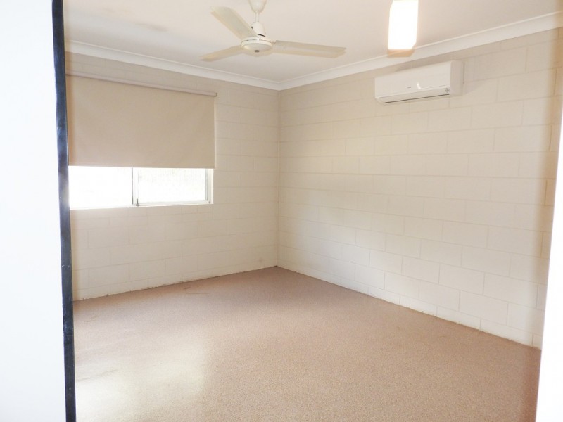 8 Carlo Court, Kelso QLD 4815