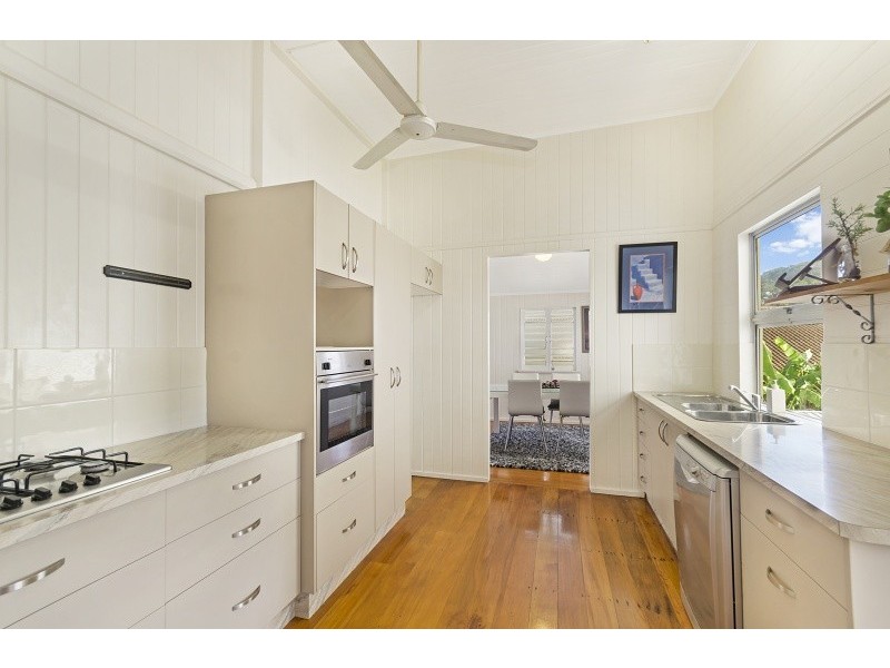 37 Park Street, Pimlico QLD 4812