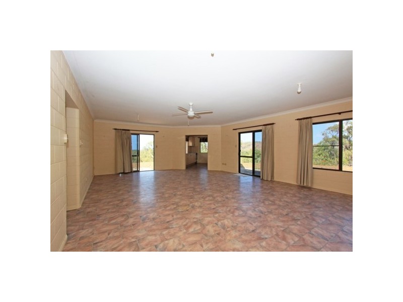 99 Aitape Street, Roseneath QLD 4811