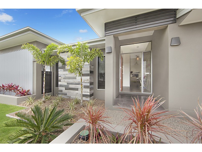 6 Featherwood Street, Mount Low QLD 4818