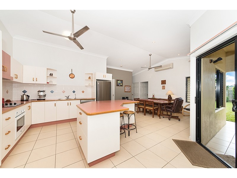 17 Bellingham Crescent, Kirwan QLD 4817