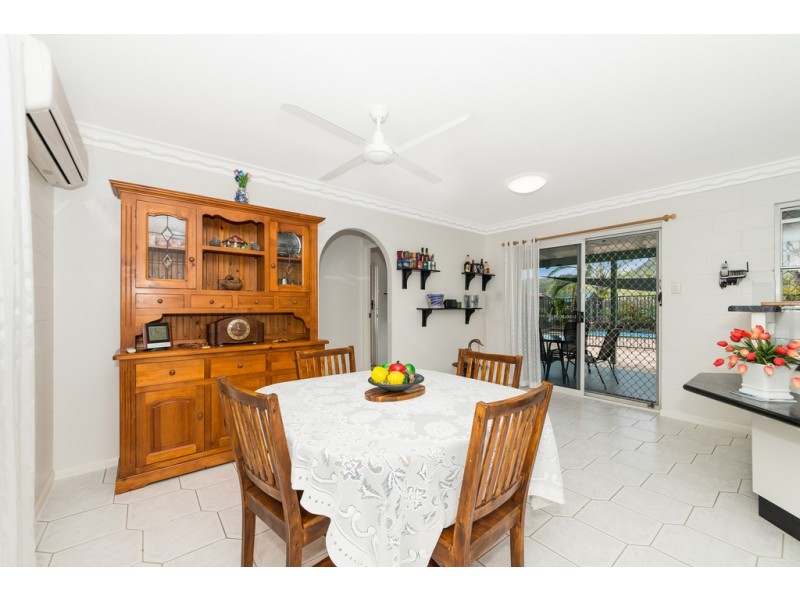 5 Feeney Avenue, Rasmussen QLD 4815