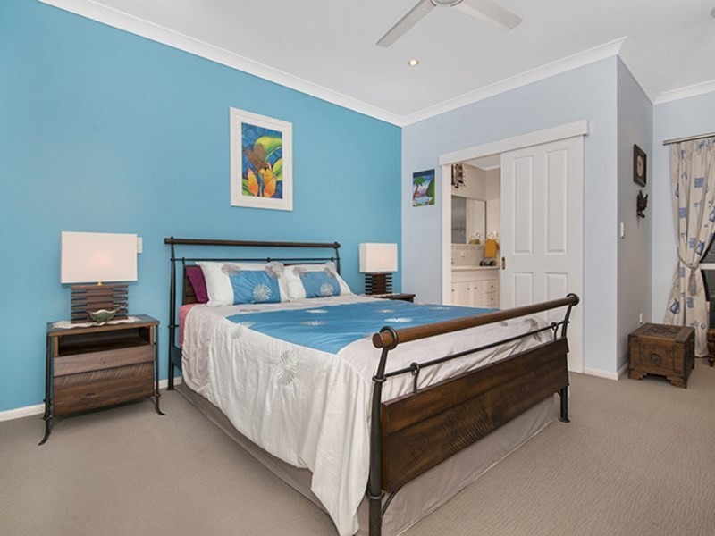 5 Logan Street, Douglas QLD 4814