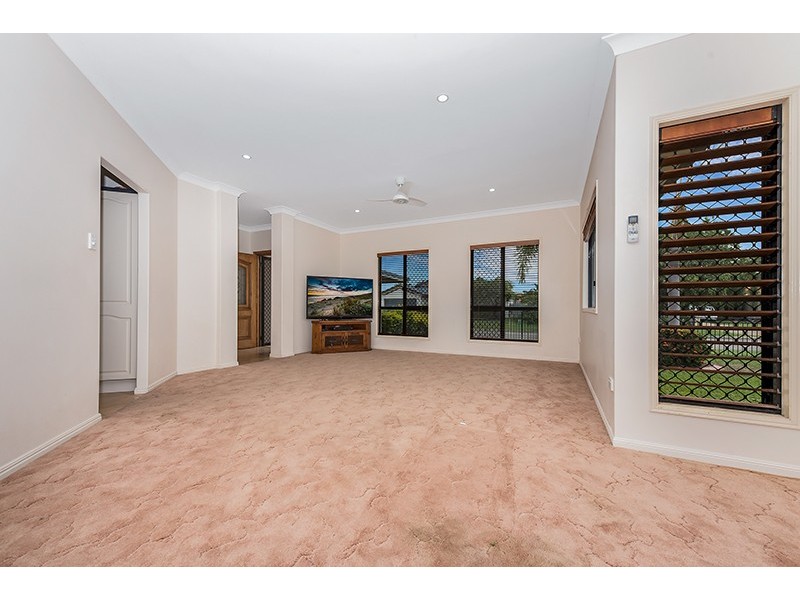 14 Crossman Place, Kirwan QLD 4817