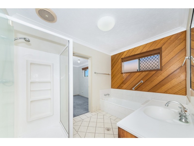 7 Elite Court, Rasmussen QLD 4815