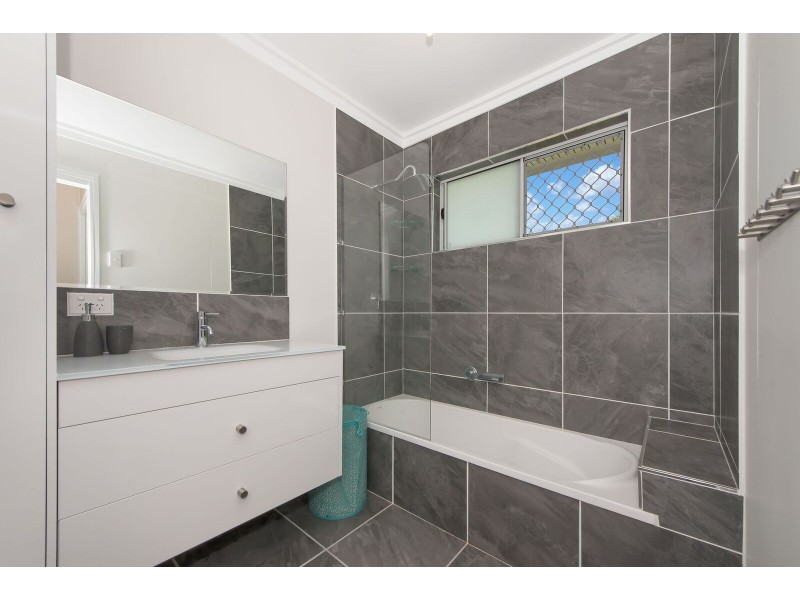 23 Easterbrook Crescent, Kirwan QLD 4817