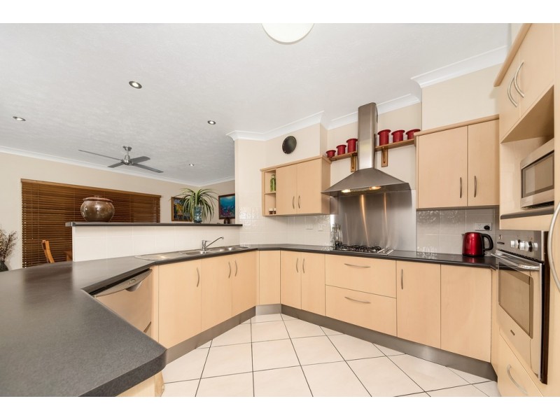 102 Greenwood Drive, Kirwan QLD 4817
