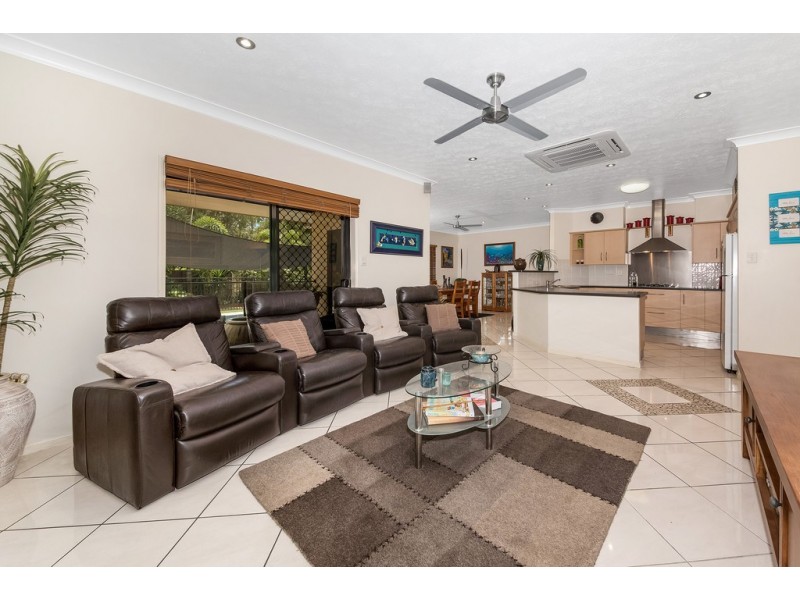 102 Greenwood Drive, Kirwan QLD 4817