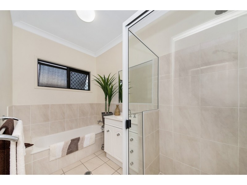 102 Greenwood Drive, Kirwan QLD 4817