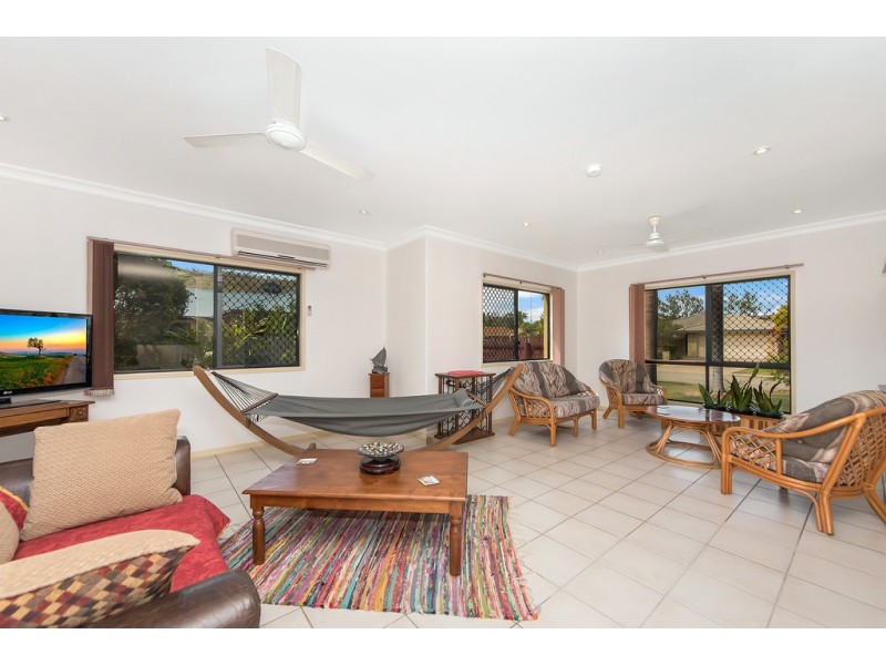 18 Crossman Place, Kirwan QLD 4817