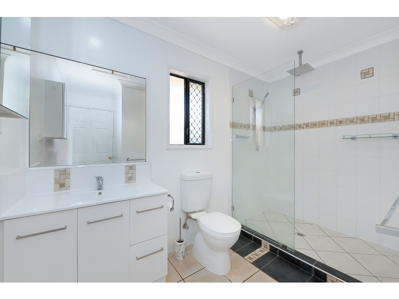 52 Greenwood Dr, Kirwan QLD 4817