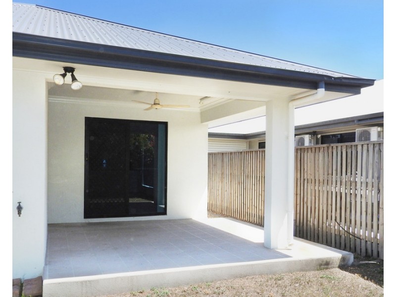 17 Darter Street, Oonoonba QLD 4811