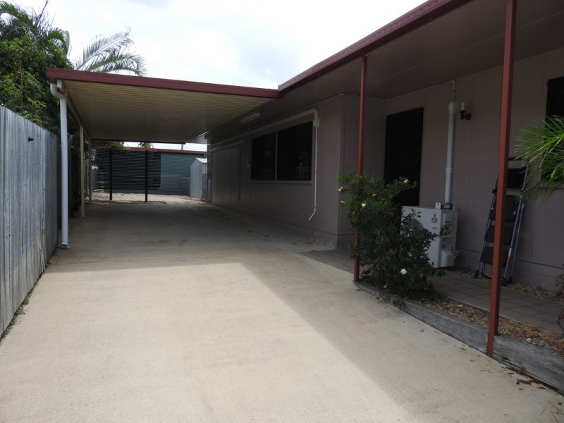 3 High Vista Drive, Mount Louisa QLD 4814