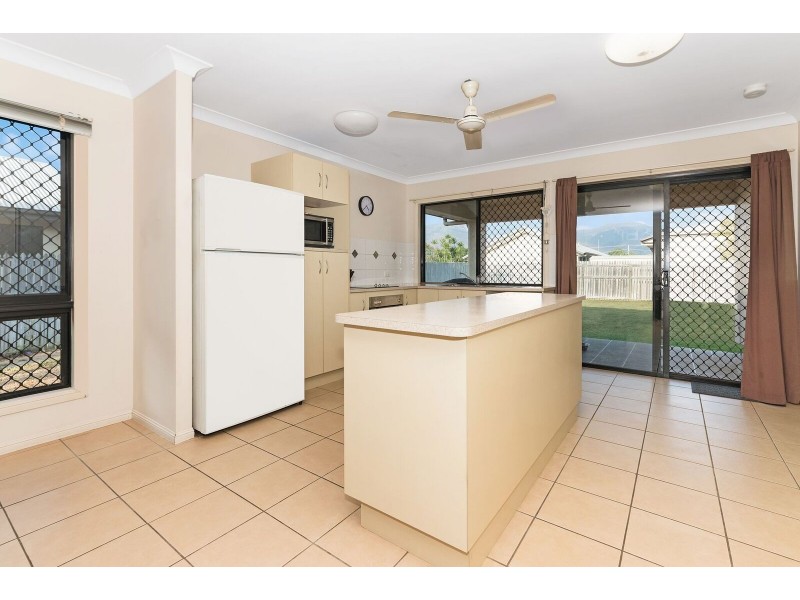 1/2 Brindole Court, Kelso QLD 4815