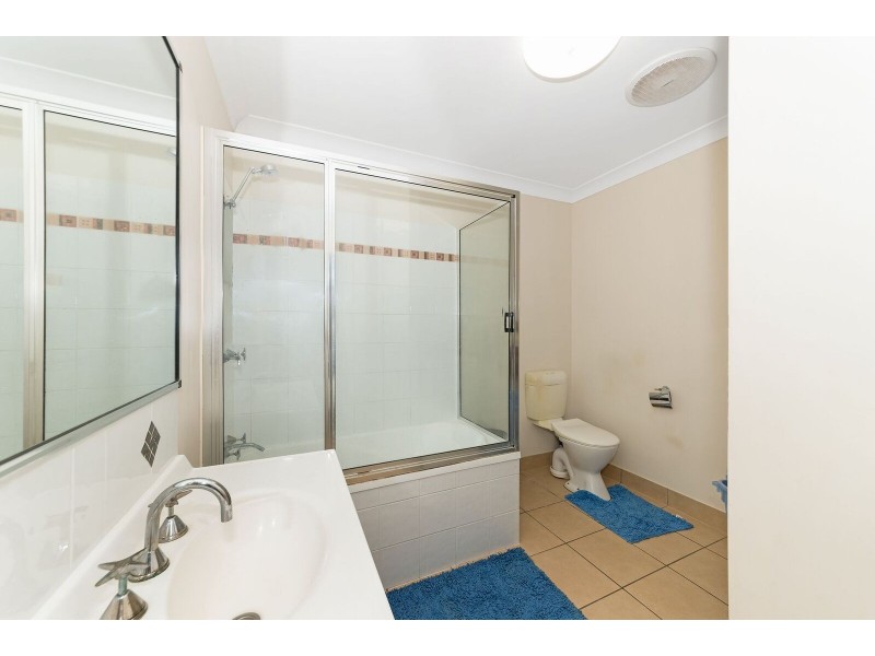 1/2 Brindole Court, Kelso QLD 4815