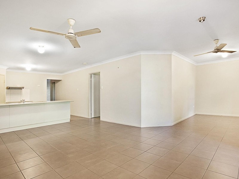 1/8 Abbott Street, Oonoonba QLD 4811