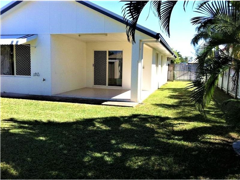 8 Michelia Close, Kirwan QLD 4817