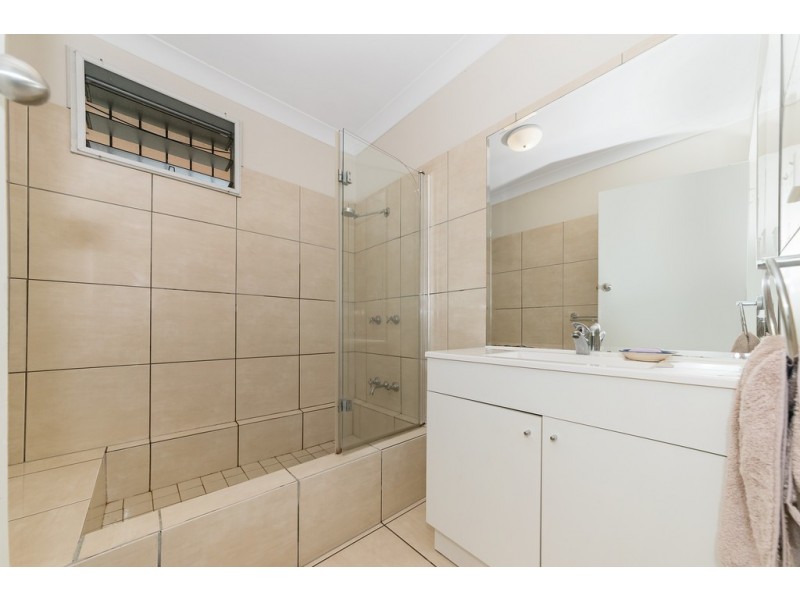 29 Pine Street, Kirwan QLD 4817