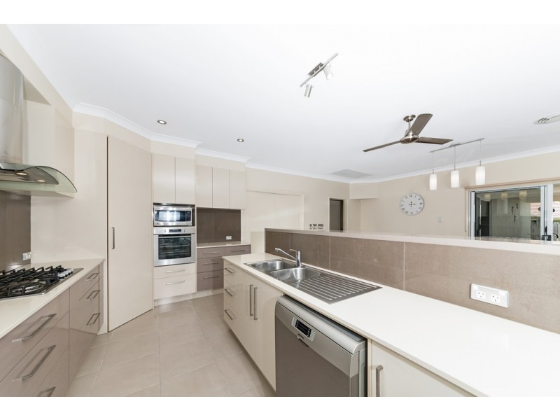 43 Guilfoyle Circuit, Kirwan QLD 4817
